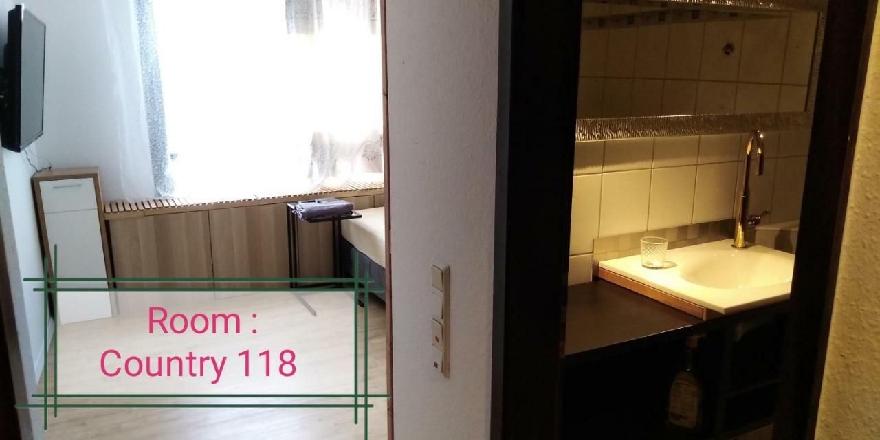 רויטלינגן Sroom 118 And 119 In Center מראה חיצוני תמונה
